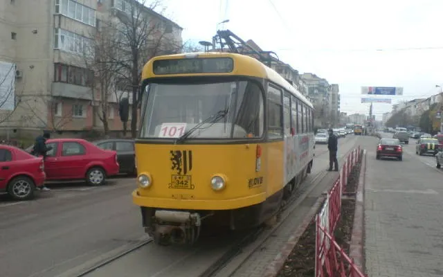 Mii de botoșăneni circulă gratuit cu tramvaiul