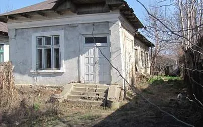 Botoșănean cercetat penal pentru demolarea unei case