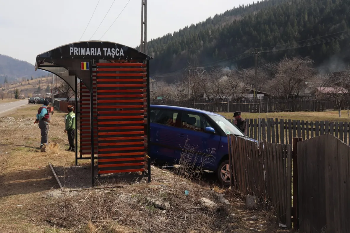 Botoșănean implicat într-un accident cu cinci victime, în județul Neamț
