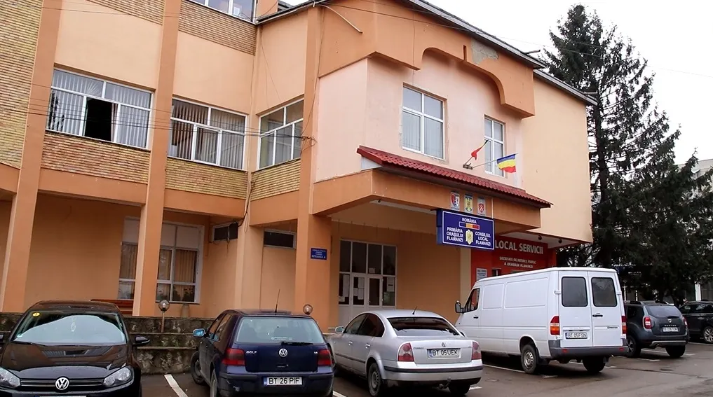 Sediu de primărie modernizat cu bani europeni. Se investesc 700.000 de euro