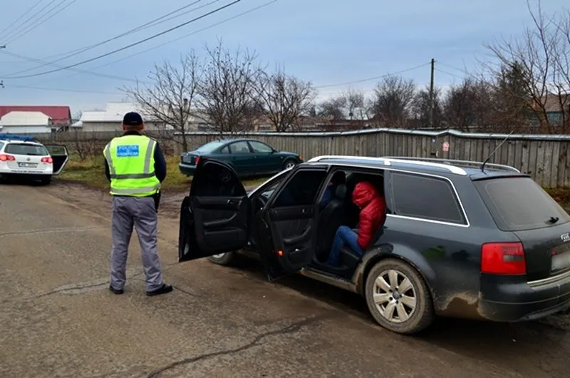 Braconier oprit de polițiști. S-a ales cu dosar penal pentru trei infracțiuni