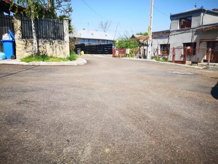 O stradă din municipiu a fost asfaltată