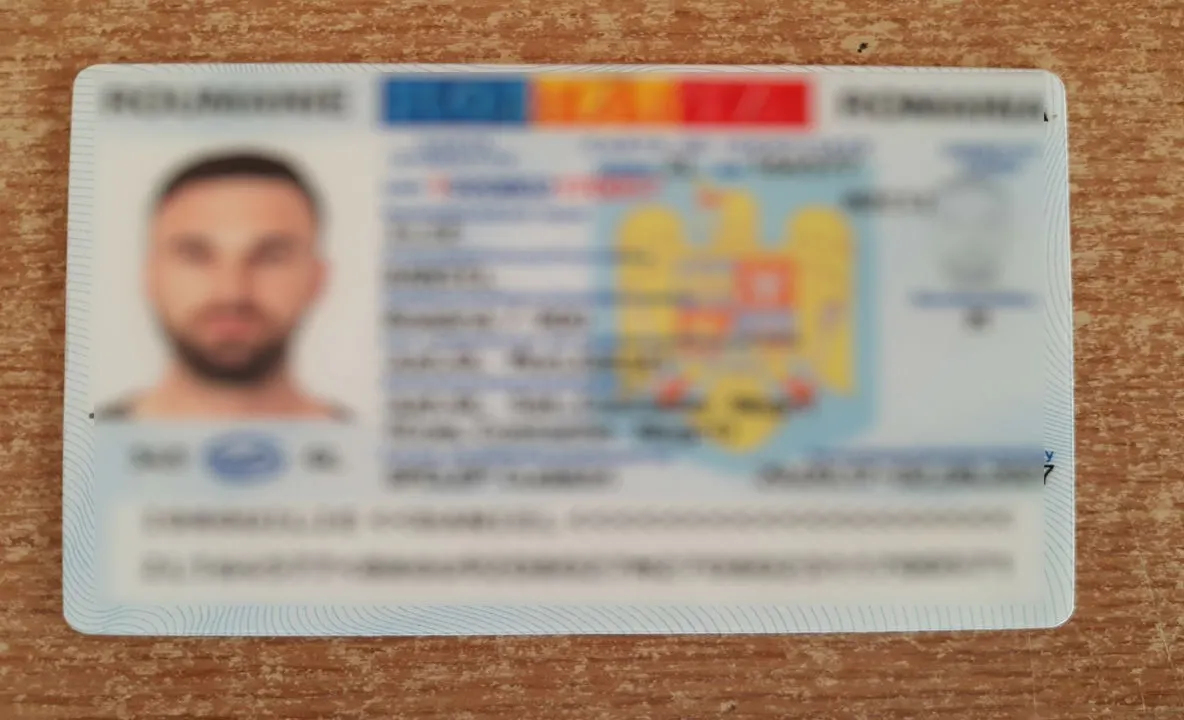 Moldovean prins cu o carte de identitate falsă