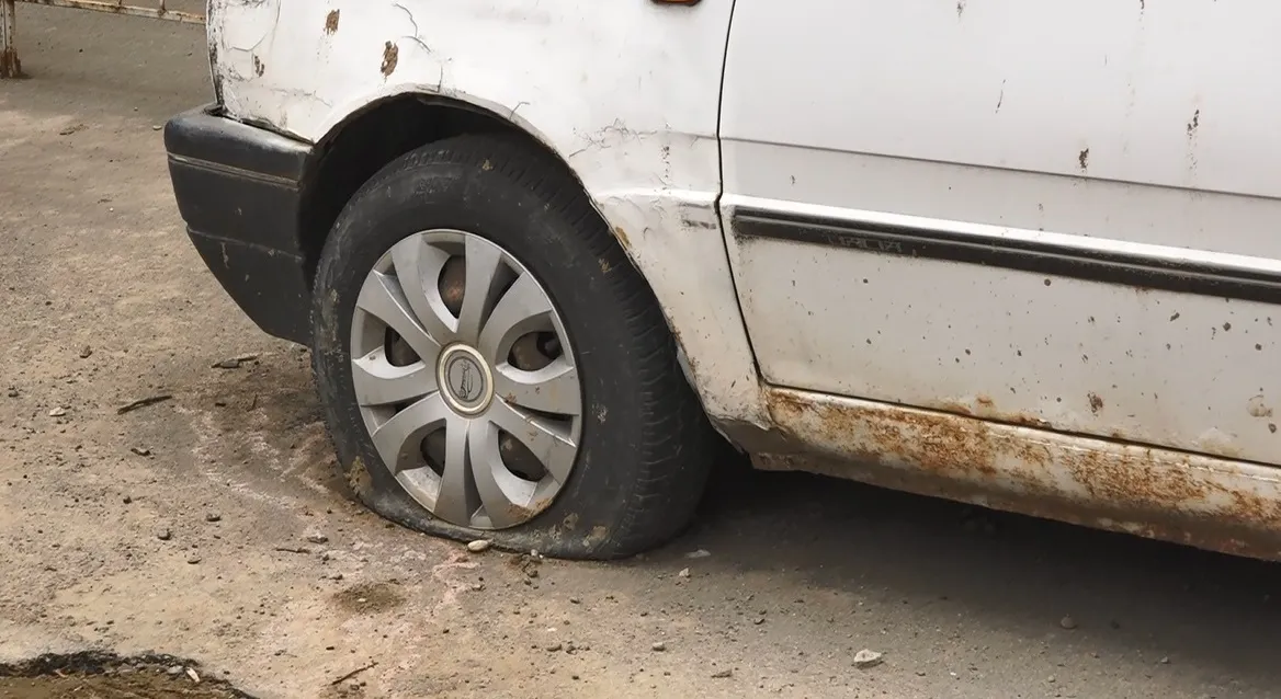 Autoritățile locale nu sunt în stare nici măcar să rezolve problema rablelor: „Trebuie să vedem cine plătește”