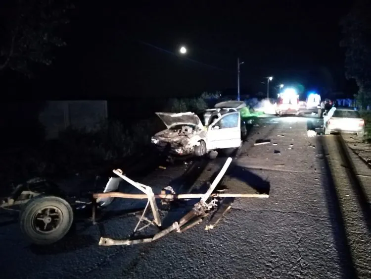 Accident grav la Corni