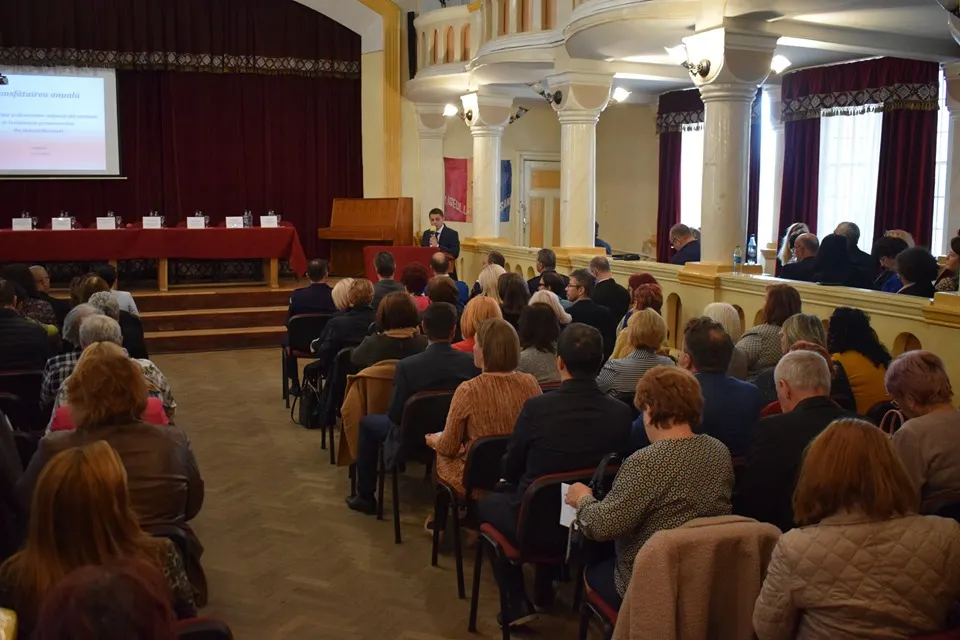 Directorii instituțiilor de învățământ convocați la o ședință de lucru