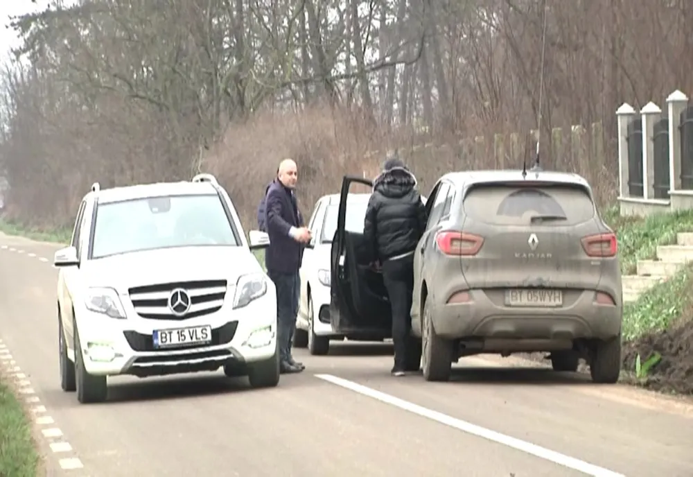 Reclamații la BEJ și 112. Un primar acuză că membrii PSD fac campanie și se plimbă cu urna mobilă VIDEO