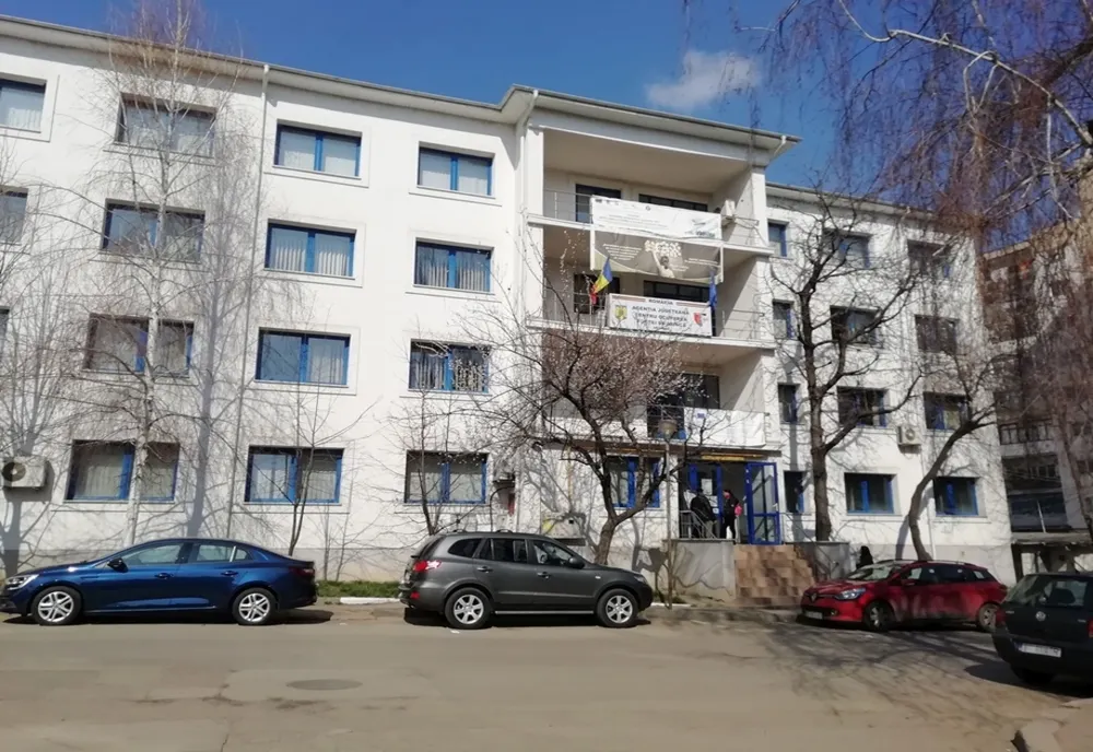 Prefectul și-a trimis corpul de control la AJOFM Botoșani și a sesizat STS-ul