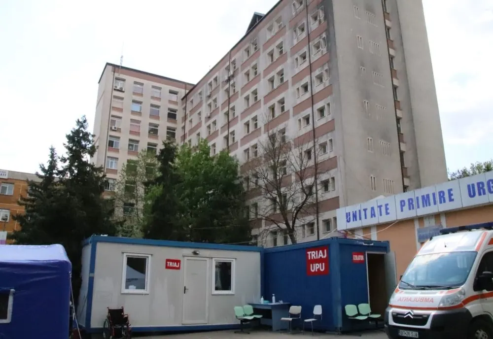Pacienți COVID transferați la alte două spitale din Botoșani