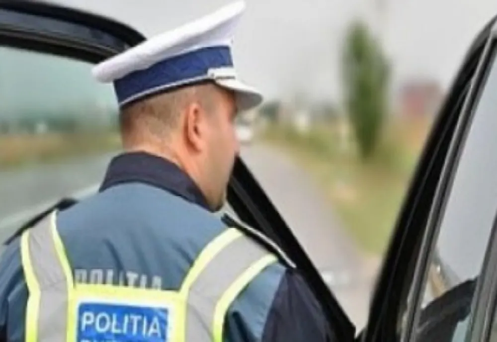 Deși avea permisul anulat s-a urcat la volan! Acum are dosar penal