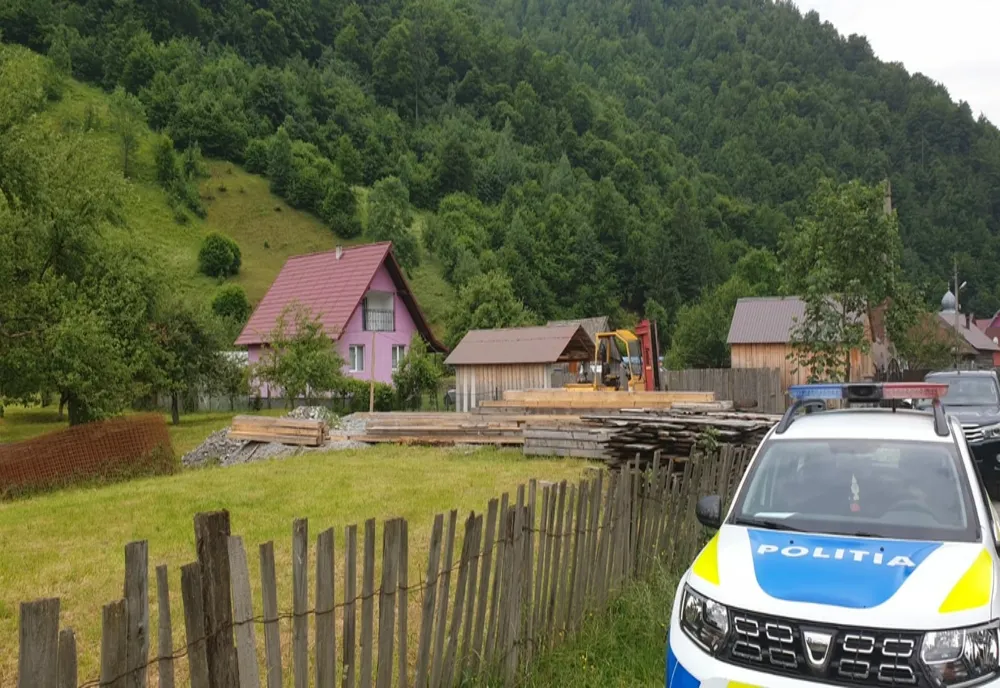 Un bătrân a fost prins în timp ce conducea beat o mașină fără RCA și ITP