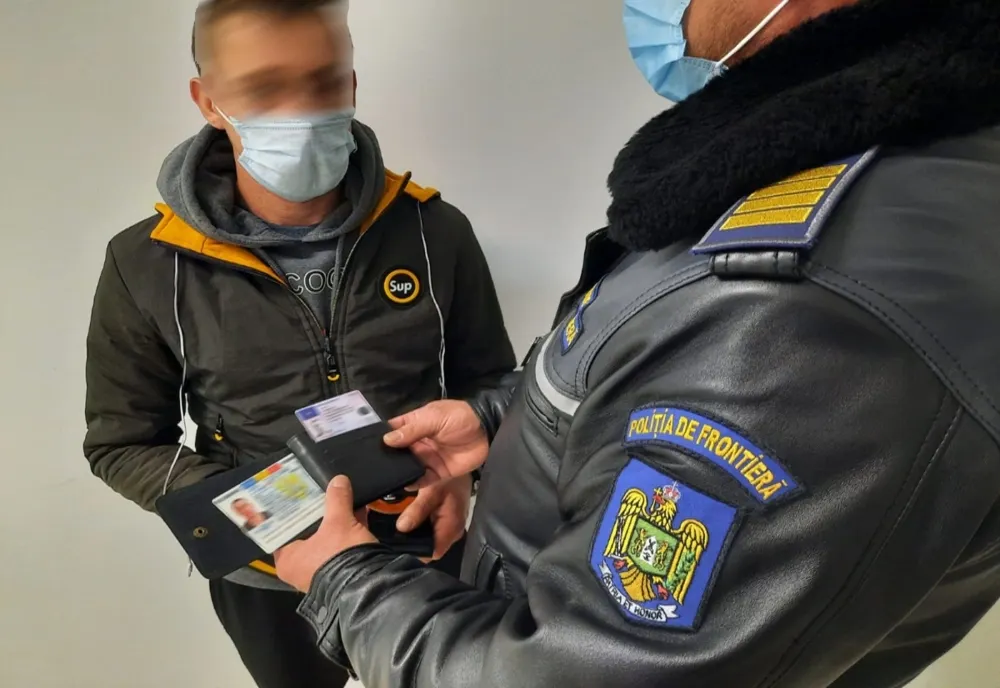 Documente false cumpărate online i-au adus și pagubă și dosar penal