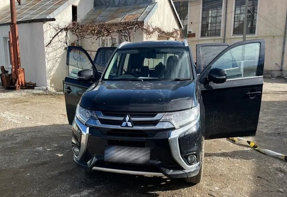 Autoturism furat din Marea Britanie, descoperit de poliţiştii de frontieră la Botoşani