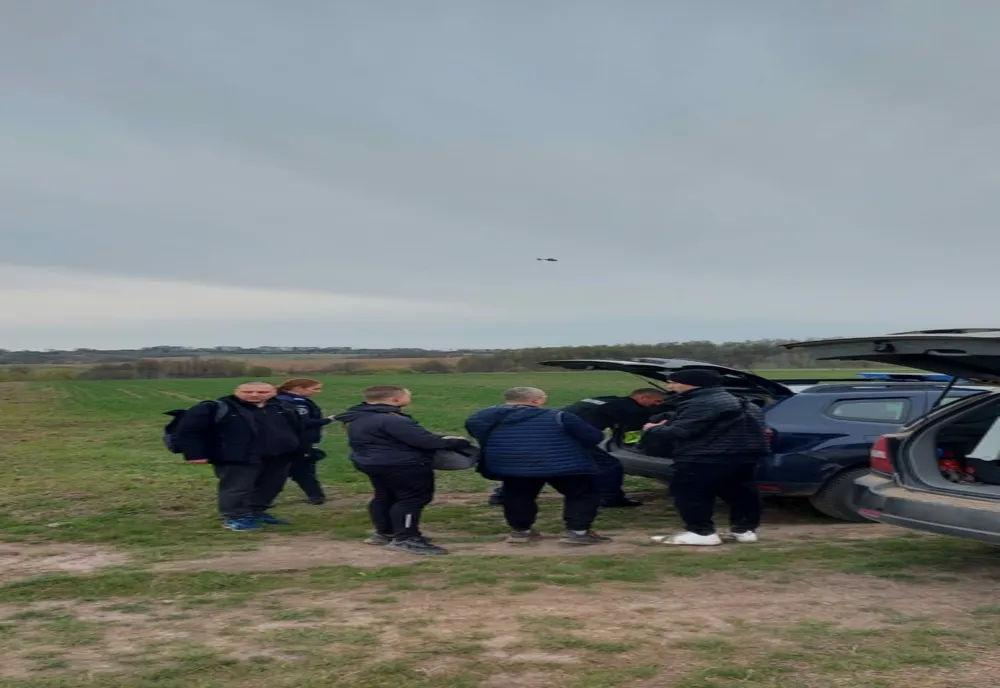 Depistaţi din elicopter când au trecut ilegal frontiera   