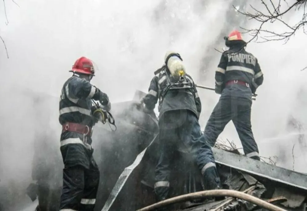Patru persoane și-au pierdut viața în urma unor incendii generate de coșurilor de fum defecte, iarna trecută