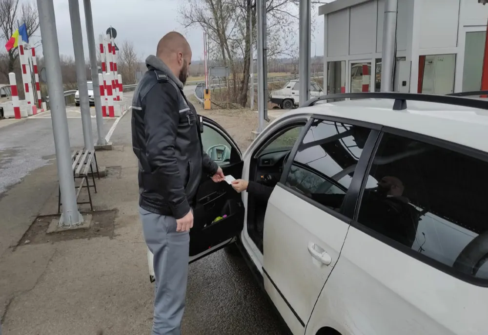 A încercat să treacă vama cu o mașină radiată din circulație