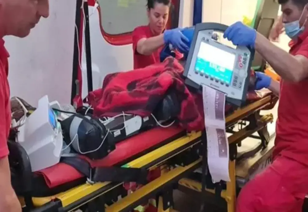 Fetiță de un an și jumătate, în stare gravă după ce a băut BENZINĂ