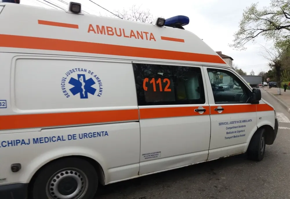 Copil de 5 ani, de la grădiniță direct la Urgențe, după ce a căzut de pe un scaun și s-a lovit la cap