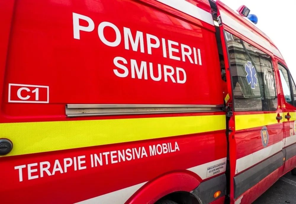 Tată și fiu, în stare gravă la spital, după o bătaie cu pumni și cuțite. Agresorul, bărbatul cu care ieșise fiica de 14 ani