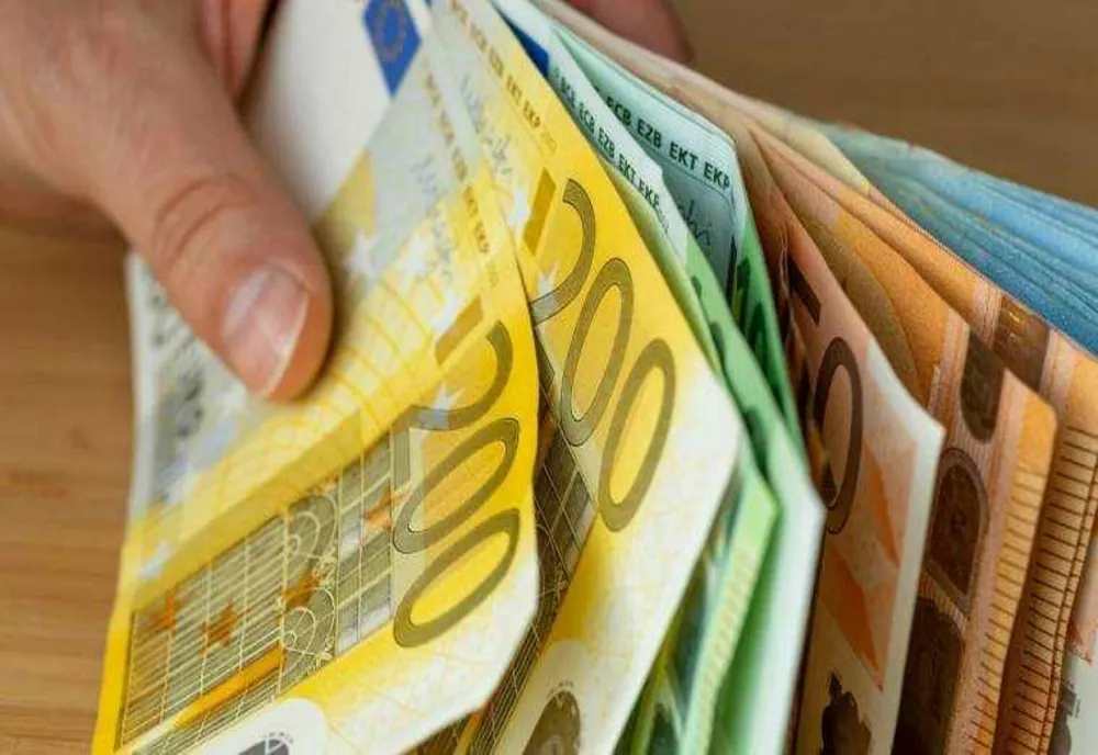 Topul salariilor minime în Europa în 2026. Care țări plătesc cel mai mult și pe ce loc se află România