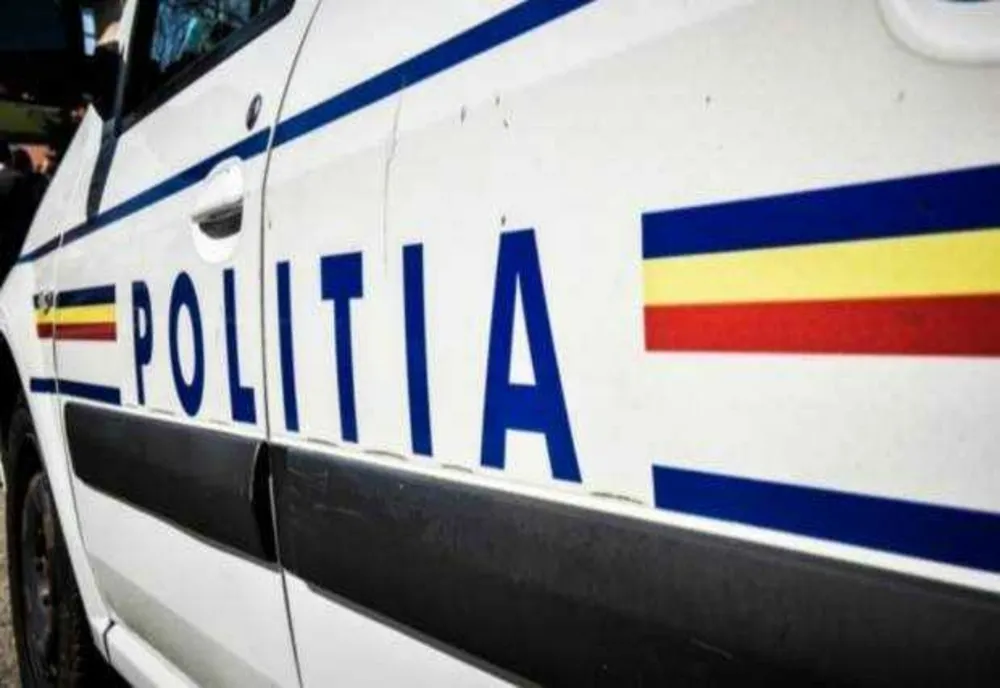 BĂRBAT CARE MERGEA PE BICICLETĂ, RĂNIT DE UN GLONȚ TRAS DINTR-UN POLIGON PRIVAT