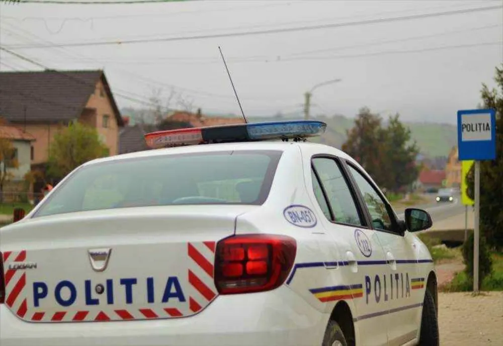 Incident halucinant în județul Botoșani. Un tânăr a fost reținut după ce și-a bătut soția și fetița de trei luni