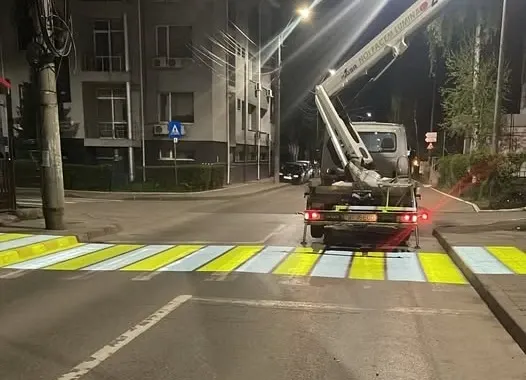 Treceri de pietoni „iluminate” cu laser la Botoșani