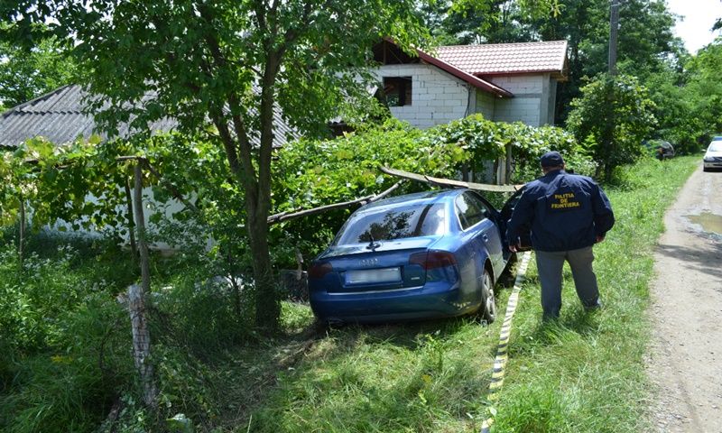 Focuri de armă pentru reţinerea unui contrabandist