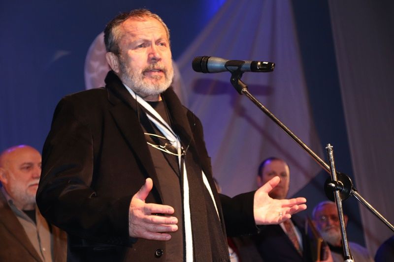 L-au sărbătorit pe Eminescu de nu mai puteau recita poeziile pe scenă VIDEO