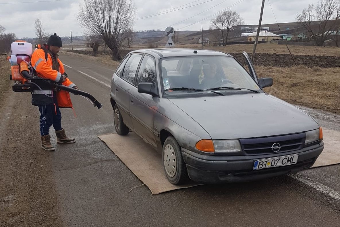 Două comune vor primi bani pentru a se lupta cu pesta