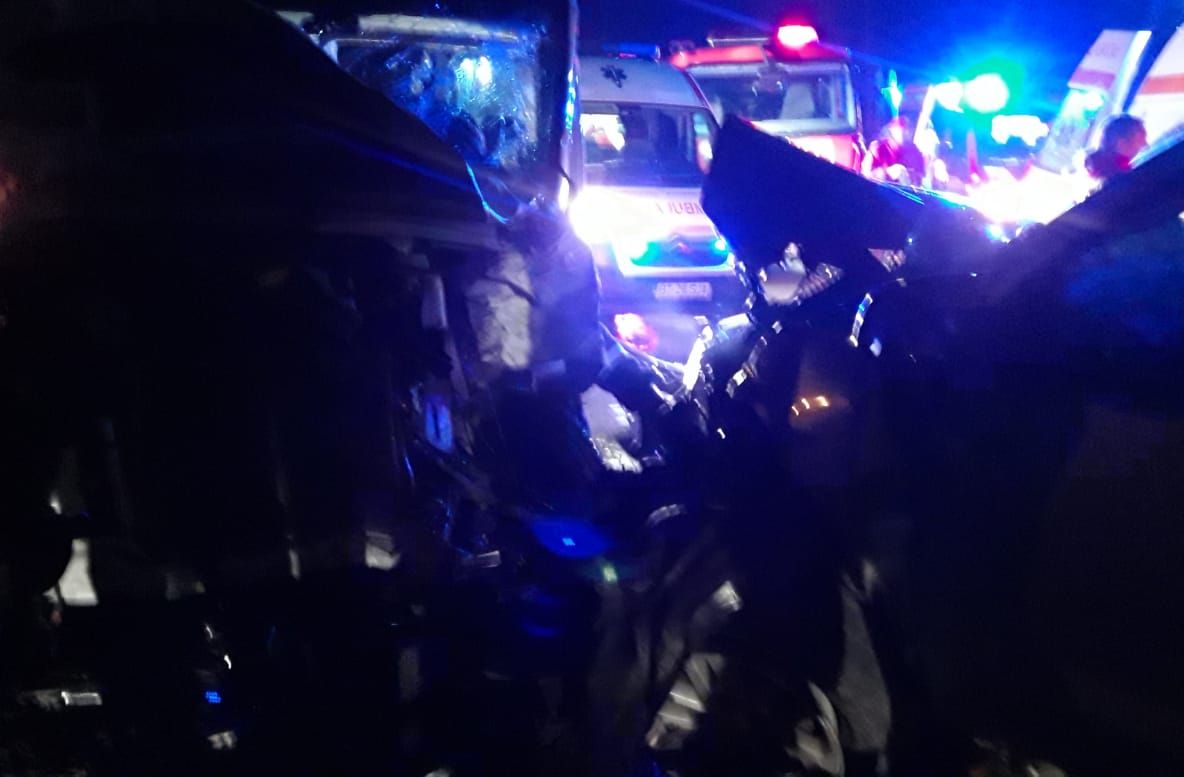 Accident cu patru victime în comuna Santa Mare. Doi americani au fost răniți