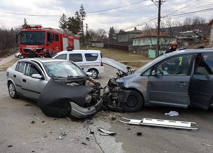 Accident cu patru răniți la Copălău