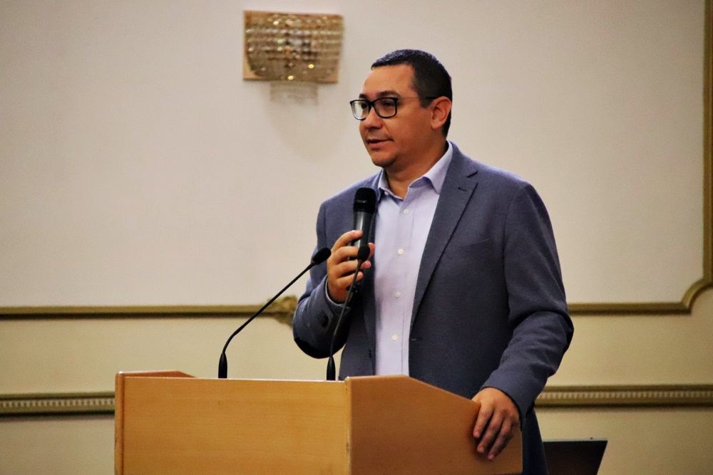 Ponta: „Lumea întreabă unde sunt oamenii ăia buni și competenți din PSD? La Pro România”