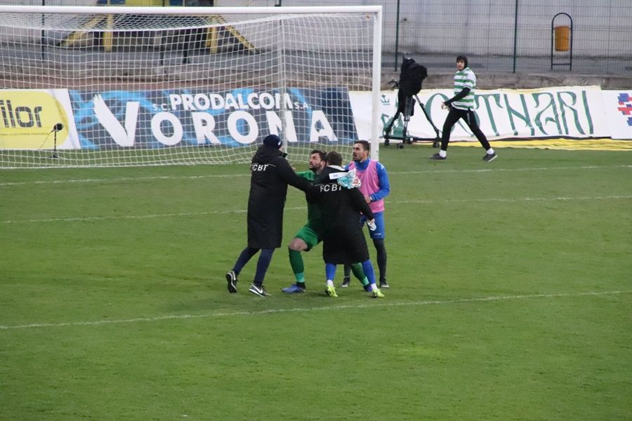 VIDEO. Bătaie pe teren la finalul meciului FC Botoșani - Dunărea Călărași