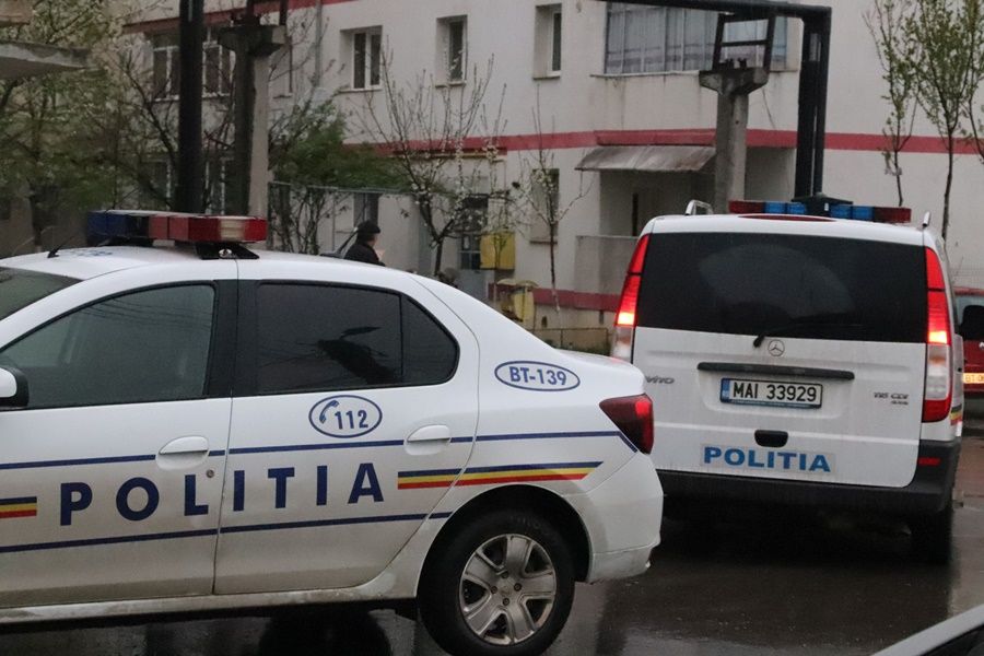 Tânăr cercetat după ce încercat să fure un autoturism dintr-o curte