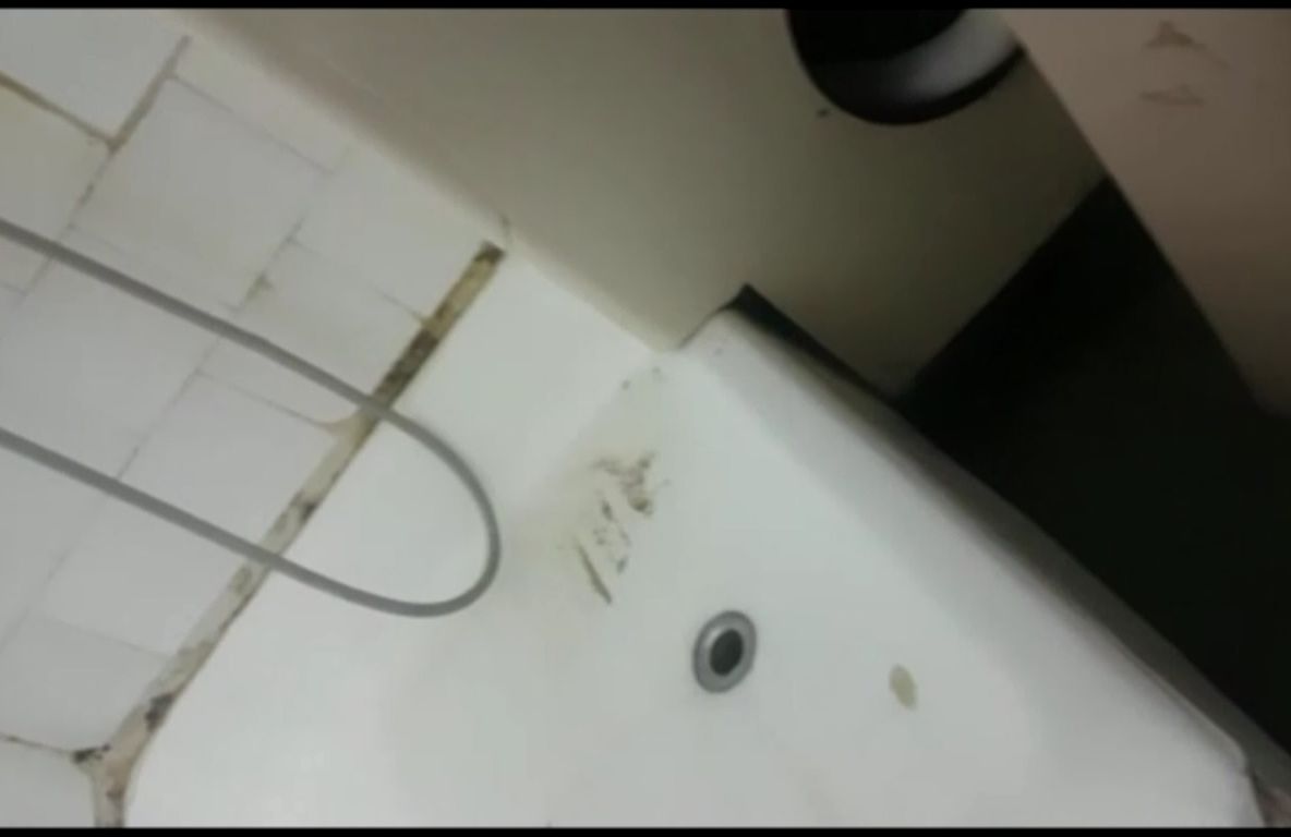 VIDEO. Ministerul Educației își bate jocdin olimpicii României. Condițiile mizerabile în care au fost cazați