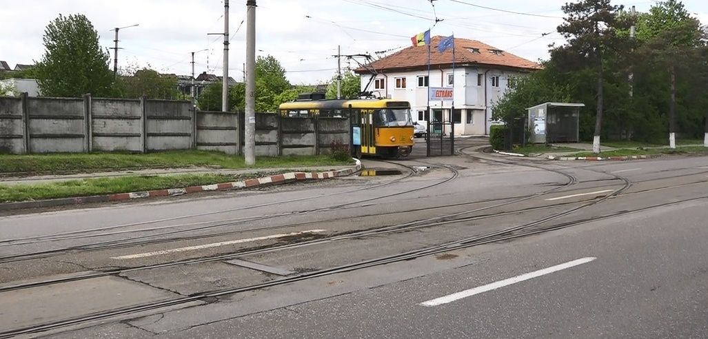 Șefii Eltrans vor să înlocuiască tramvaiele cu autobuze