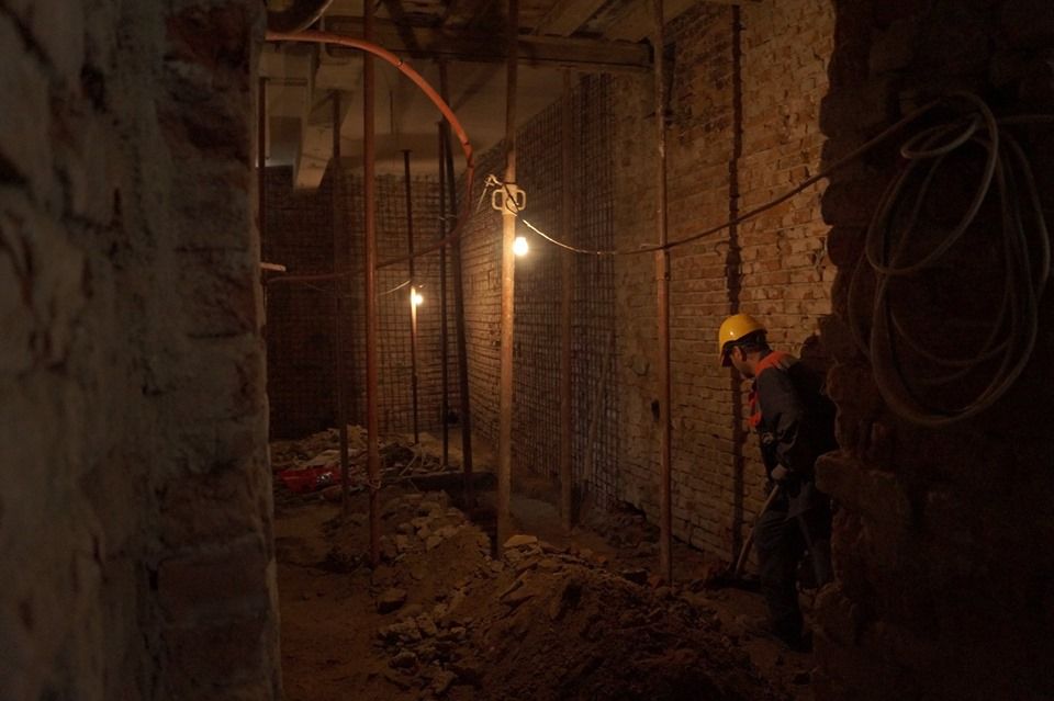 S-au reluat lucrările la Teatrul ”Mihai Eminescu” din Botoșani FOTO