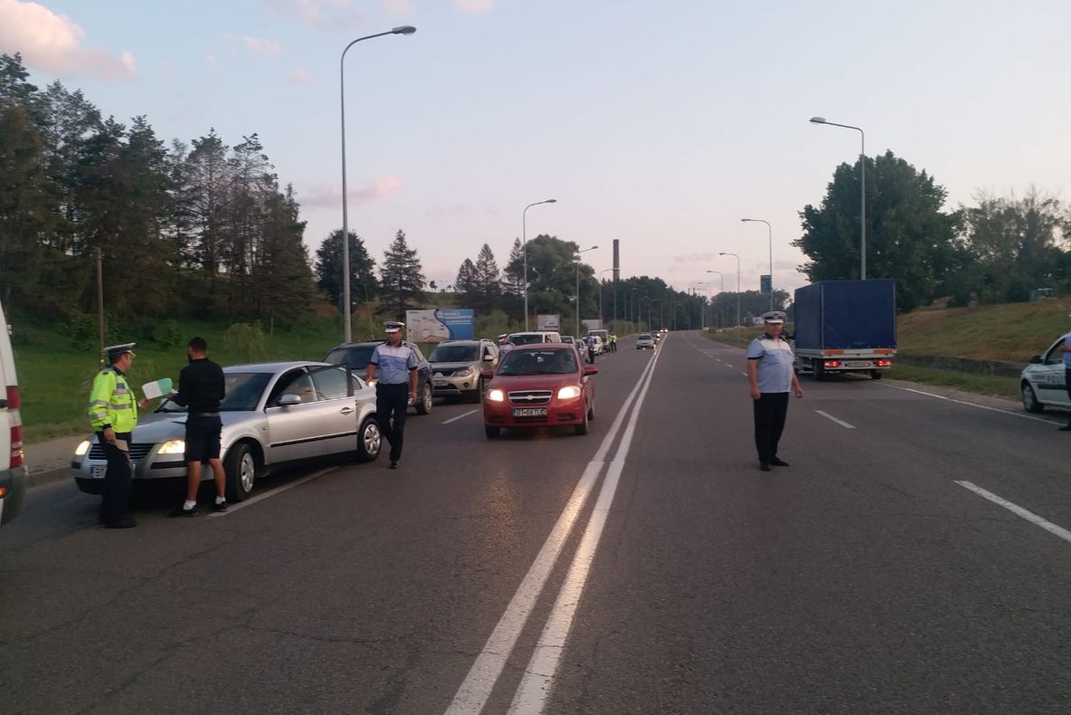 Acțiune de amploare a polițiștilor. 114 mașini oprite într-o oră