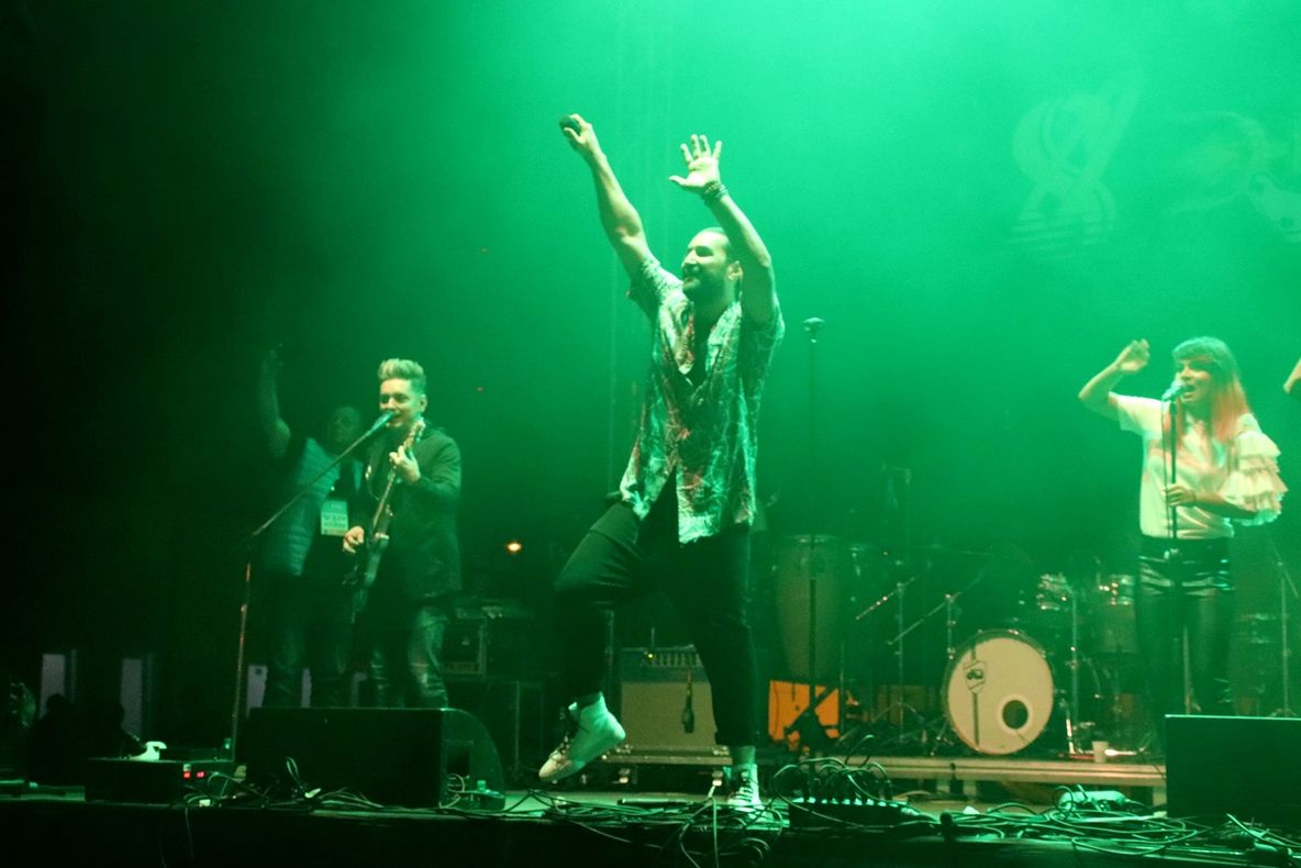 Smiley a umplut Aquapark-ul Cornișa. Zeci de mii de oameni au venit în prima seară a SUMMER FEST / FOTO&amp;VIDEO