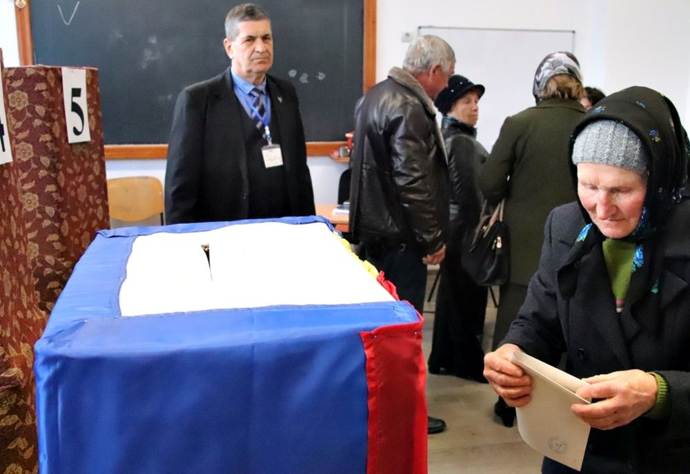 ALEGERI PREZIDENȚIALE 2019. Botoșănenii din mediul rural așteaptă de la viitorul președinte să le mărească pensiile FOTO&amp;VIDEO