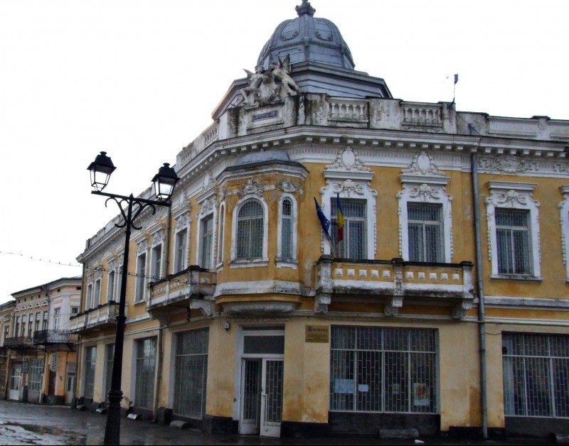 Primăria încearcă să cumpere una dintre cele mai valoroase clădiri din Botoșani, construită la 1836