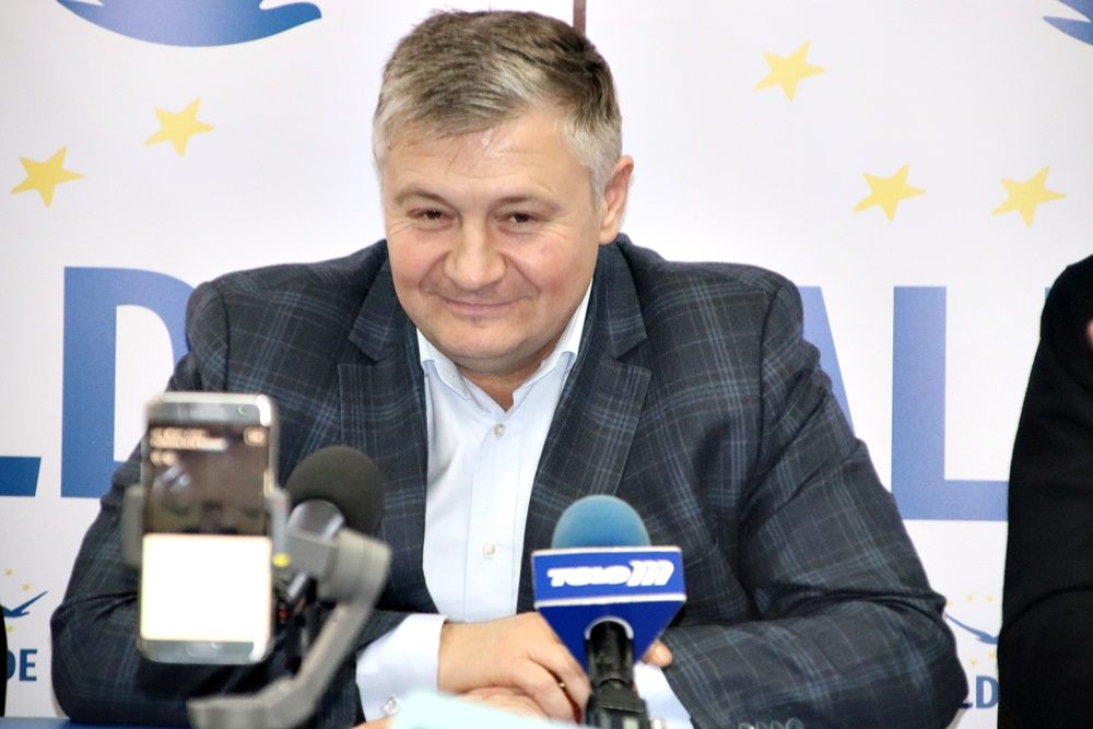 Alianță între ALDE și PNL înaintea alegerilor locale