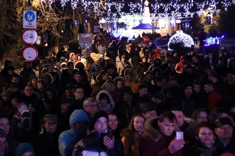 Puțini botoșăneni au petrecut Revelionul în stradă FOTO&amp;VIDEO