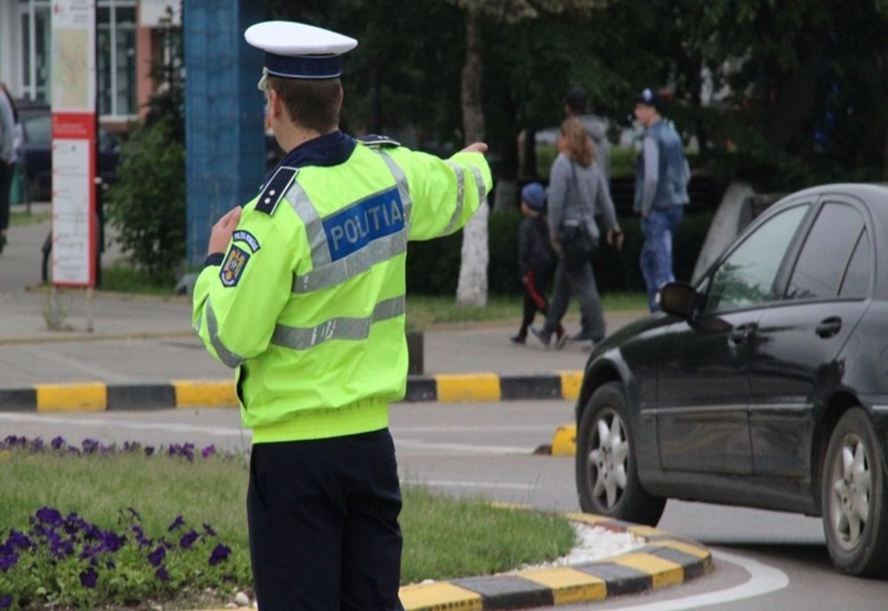 Două femei cercetate pentru conducere fără permis