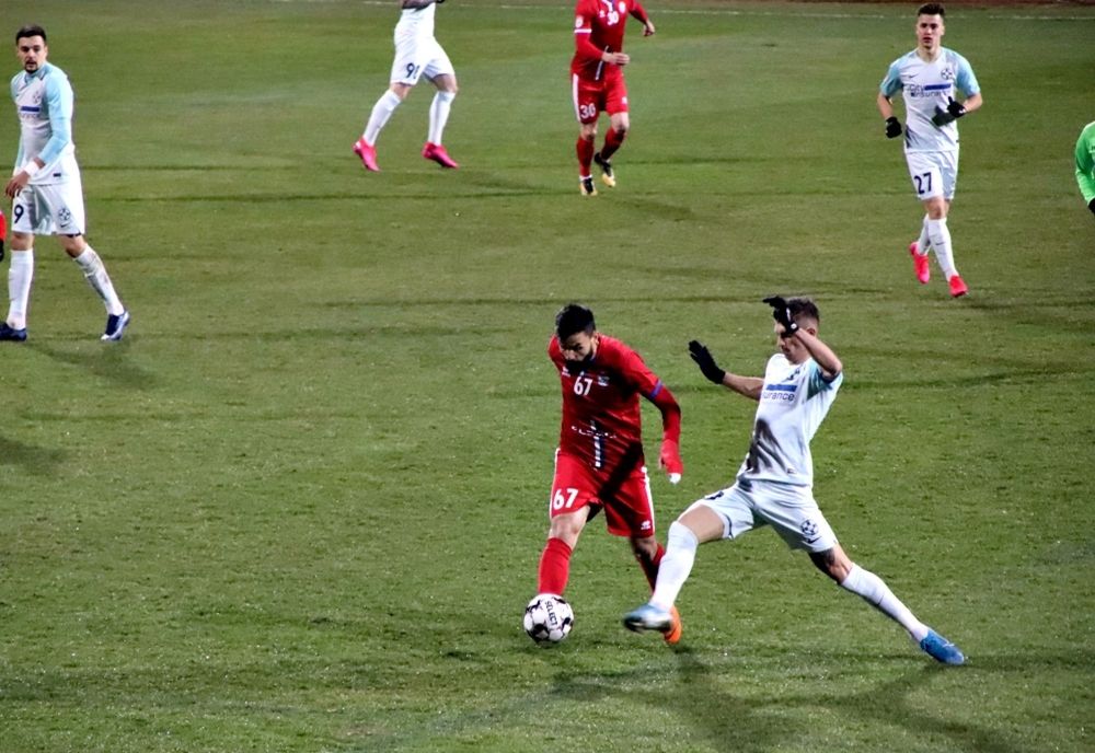 Meci cu patru goluri și multe ocazii FOTO