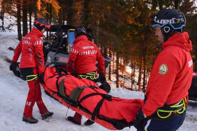 Botoșăneancă rănită în timpul unui exerciţiu de căţărare la Cascada Cailor