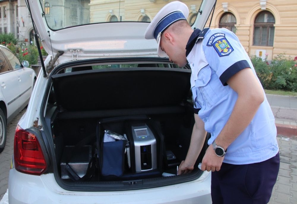 Drogat oprit în trafic de polițiști