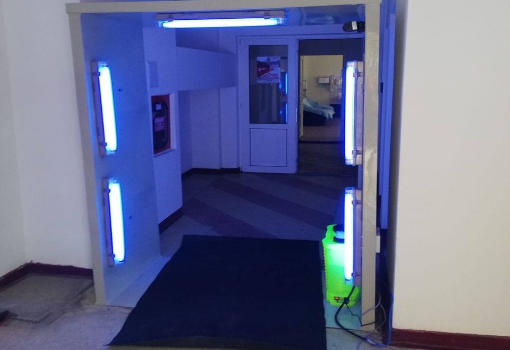 Tunel de decontaminare montat la Serviciul Județean de Ambulanță