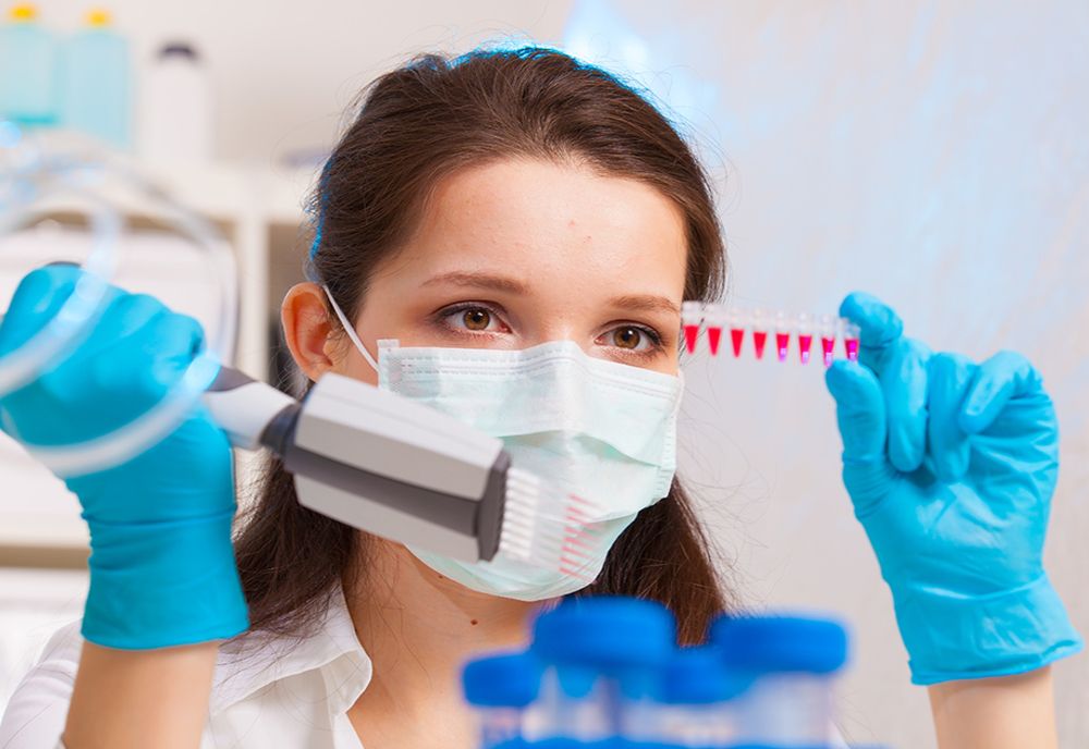 Botoșăneni obligați să poarte măști în locurile publice